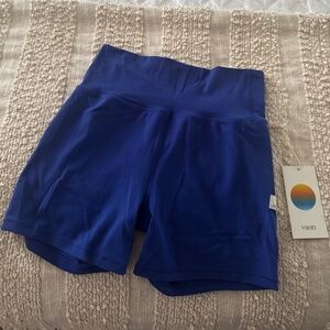Vuori blue biker short
